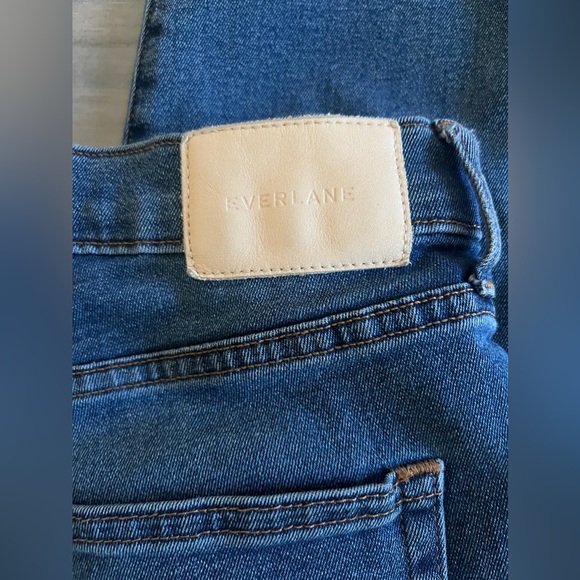 EVERLANE The Vintage Skinny Jean Frayed Hem With Exposed Buttons Size 28 28x26 - Picture 5 of 7